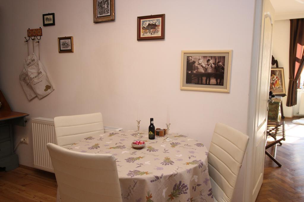 Versus Art Studio Brasov Room photo