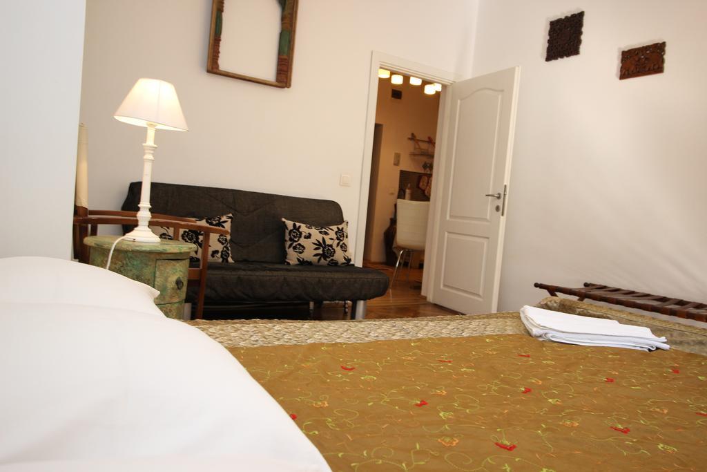 Versus Art Studio Brasov Room photo