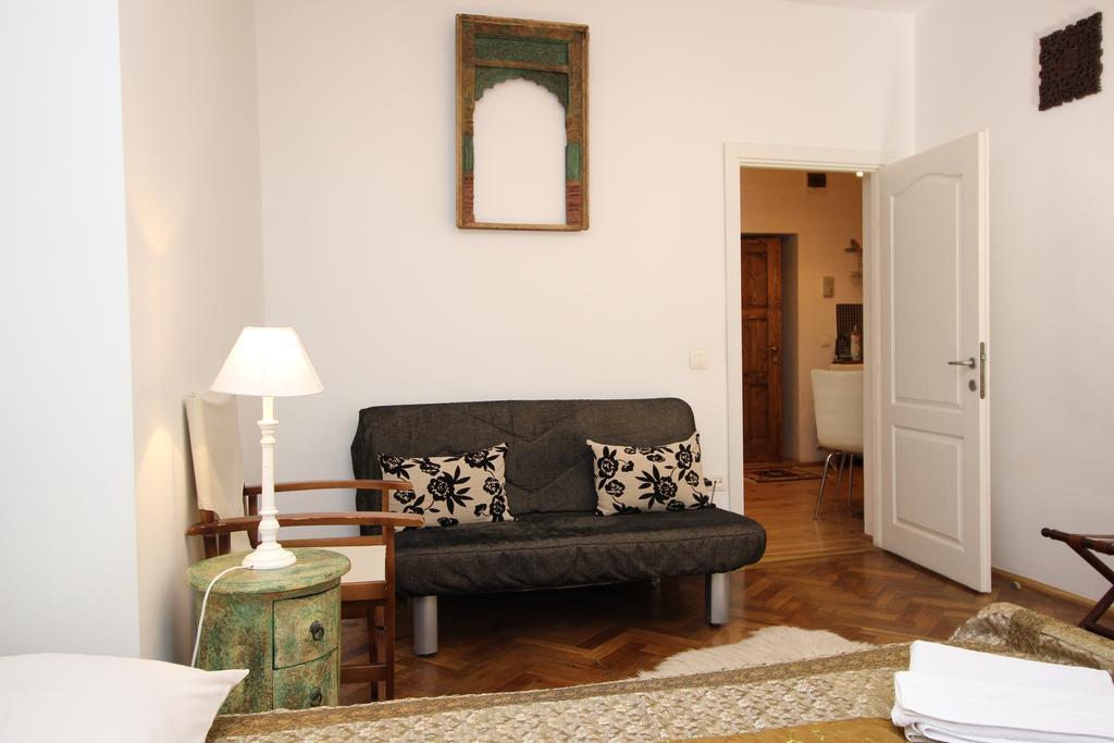 Versus Art Studio Brasov Room photo