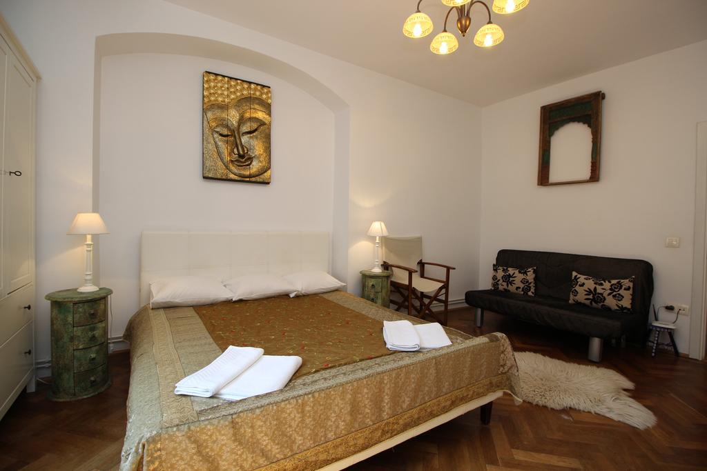 Versus Art Studio Brasov Room photo