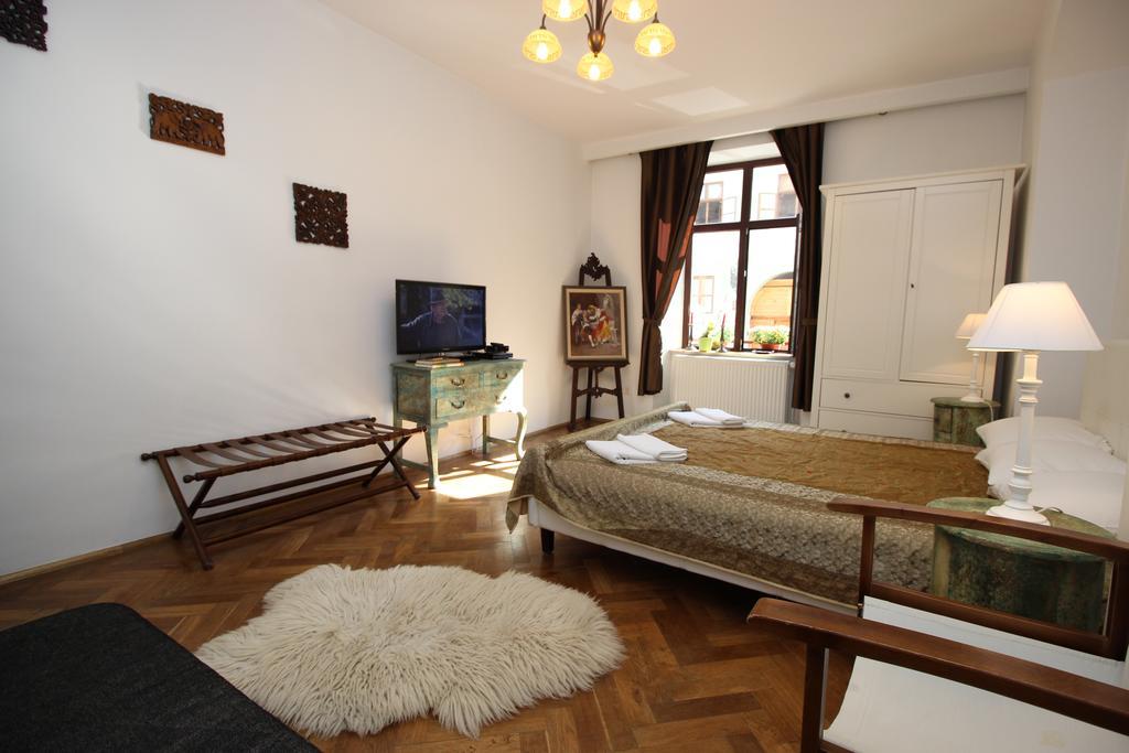 Versus Art Studio Brasov Room photo